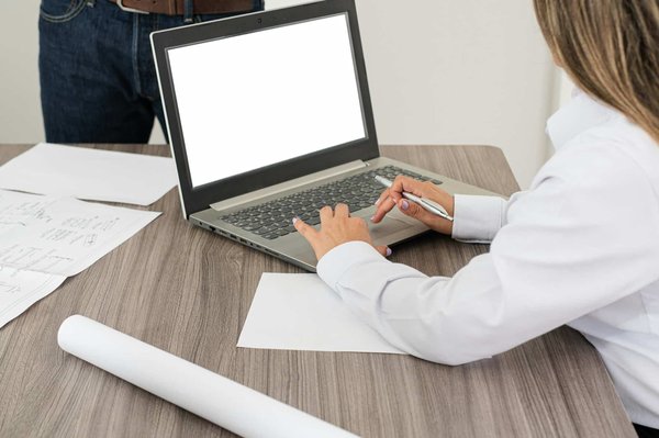 Qu'elle stratégie adopter pour négocier un prêt immobilier avec un taux variable dans un marché en baisse ?