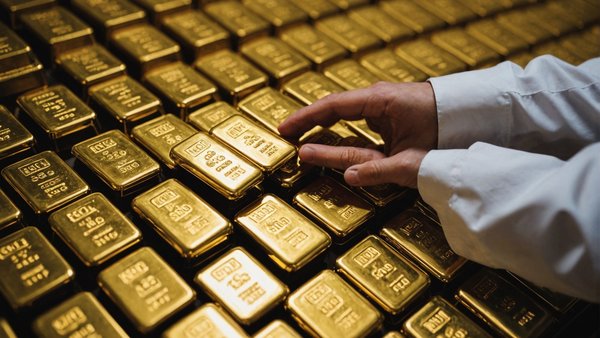 Cours de l'or : tendances et stratégies d'investissement dévoilées